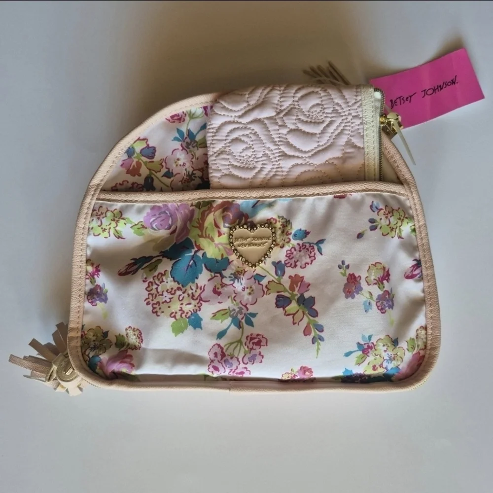 Floral Cosmetic Bag with Heart Charm - Picture 1 of 6